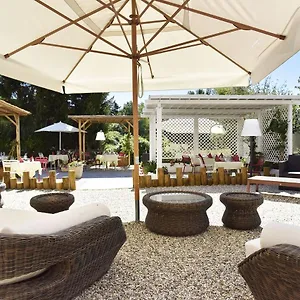 Logis Hotel-restaurant Le Relais Hotel